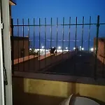 D'amare Nocleg ze śniadaniem Neapol