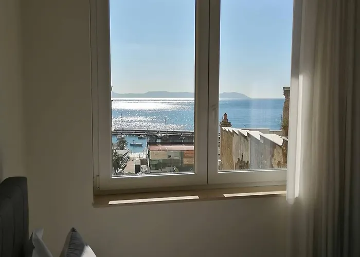 D'amare Bed & Breakfast 4*